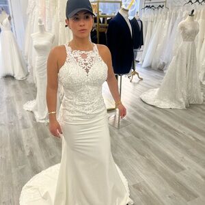 Elegant White Lace Bridal Gown